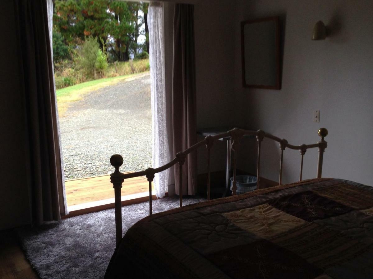 Bed and Breakfast Waipiro Bay Paradise Te Puia Exterior foto